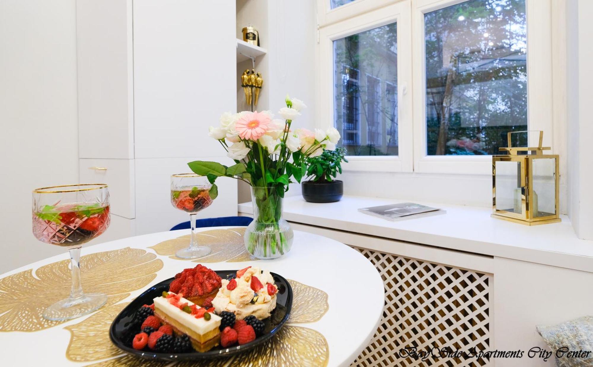 Bayside Apartments Center City Гданск Екстериор снимка